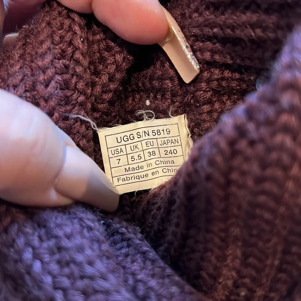 UGG classic cardy sweater button knit boots